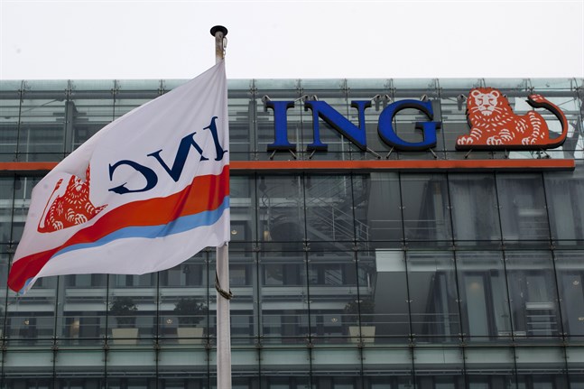 Den nederländska banken ING:s huvudkontor i Amsterdam är den senaste mottagaren i en serie brevbombsattentat i landet. Polisen misstänker att utpressning är motivet. Arkivbild