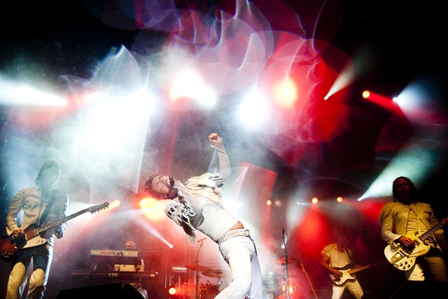 The Ark – med Ola Salo i centrum – på scenen i Vasa under avskedsturnén 2011.