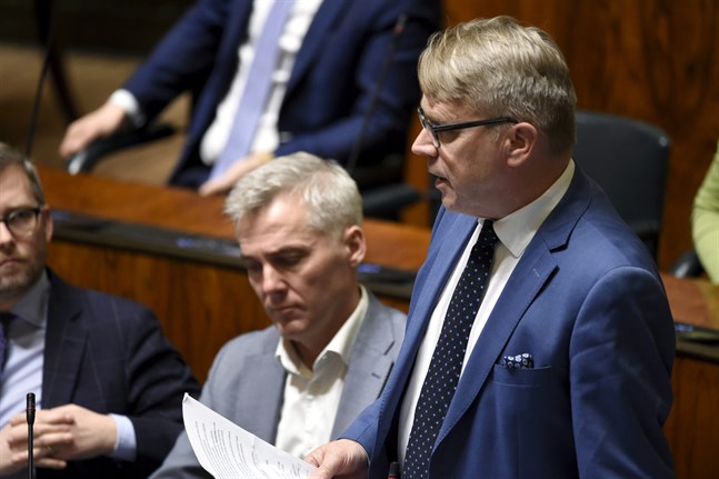 Peter Östman deltar i måndagens möte när VR:s vd besöker Jakobstad.
