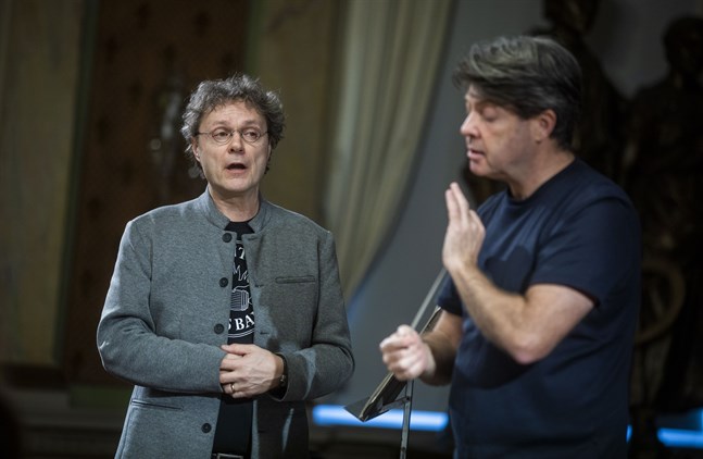 Vasasångaren Tom Nyman var solist i Benjamin Brittens "Serenad för tenor, valthorn och stråkar". Gästande dirigenten Nick Davies ledde Vasa stadsorkester.
