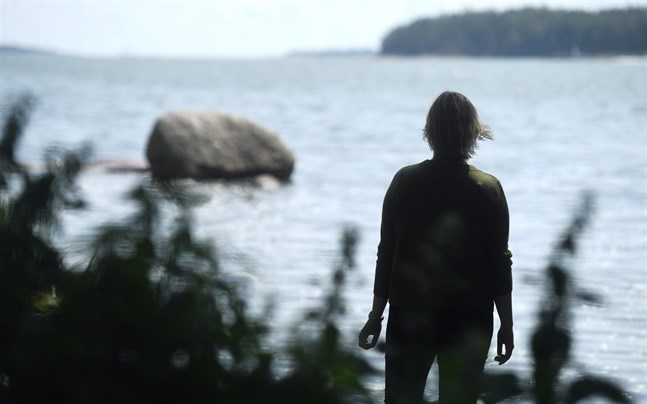 Antalet unga i Sverige som får diagnosen könsdysfori, alltså att de upplever sig vara födda i fel kön, har ökat kraftigt de senaste åren, framför allt bland unga flickor.