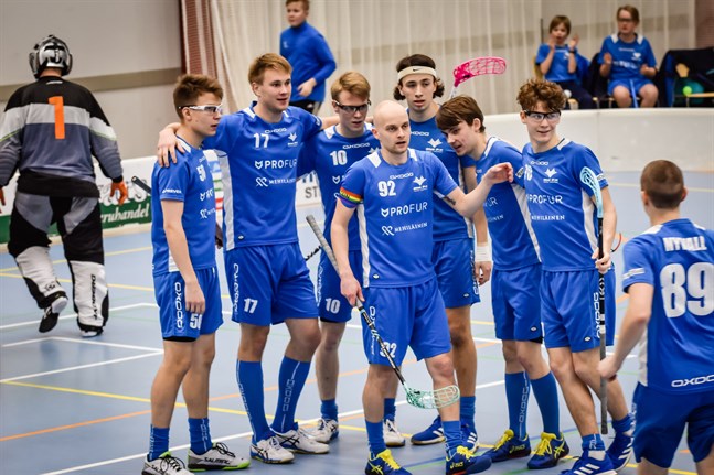 Blue Fox har tappat många nyckelspelare, men anfallaren Anton Kallvik (nummer 92) är kvar och i sin bästa idrottsålder (28 år).