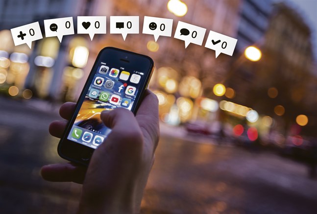 Det här är ett exempel på ensamhet en läsare berättade om: Att ha 500 vänner på sociala medier, men få eller ingen som skulle vara i kontakt för att träffas och tillbringa en eftermiddag eller kväll tillsammans.