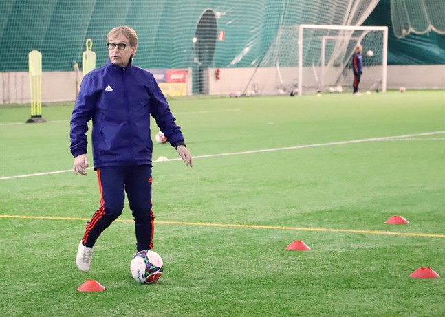 Lars Mosander har bland mycket annat varit med och byggt upp verksamheten i Wasa Fotbollsakademi.