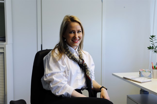 Sari Somppi, regionchef på Brottsofferjouren i Västra Finland, tror att antalet kontakter till Brottsofferjouren har ökat bland annat för att kännedomen om jouren har ökat och samarbetet med myndigheterna, speciellt polisen, har ökat.