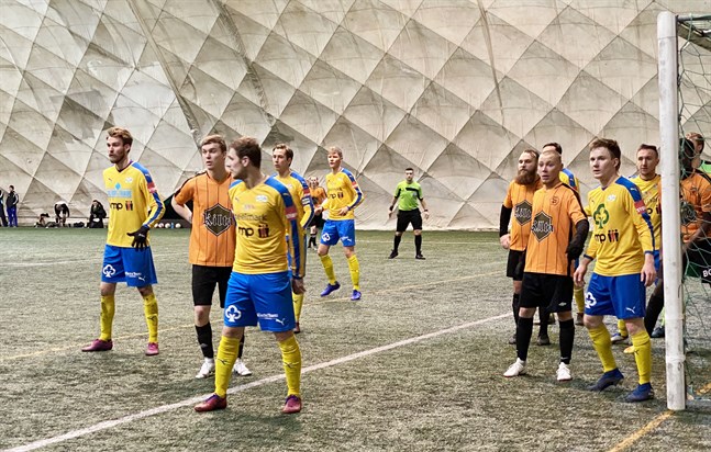 Kraft hade inga som helst problem med att slå Sääripotku i andra omgången i regioncupen.