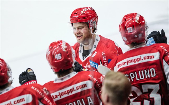 Aaro Vidgren gjorde sitt första mål för säsongen när matchen stod och vägde i tredje perioden.