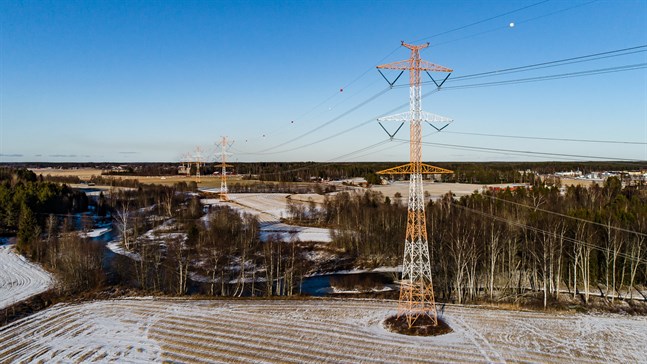 Fi-Nergys försäljning av elabonnemang via telefon har kritiserats tidigare i vinter då de även aktiverat sig i Österbotten. Bilden tagen i Kronoby.