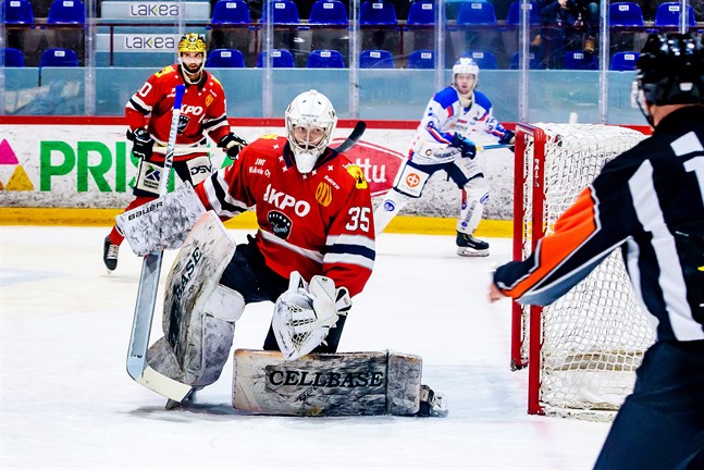 Vilho Heikkinen höll nollan i 64 minuter.