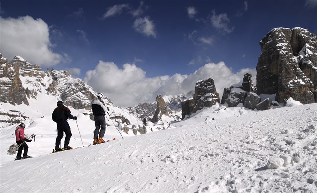 Coronaviruset härjningar i Italien gör att Cortina inte kommer stå som arrangör för säsongsavslutningen.