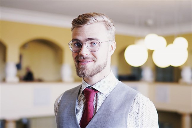 Nicolas Sjöberg ställer upp för omval och han vill fortsätta som Svensk Ungdoms vice ordförande.