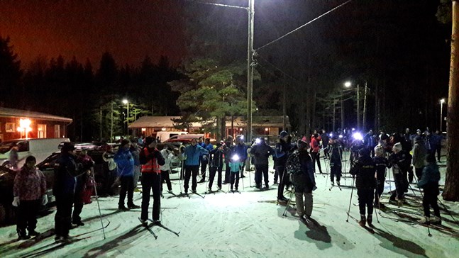 För två år sedan ställde sig cirka 130 skidåkare sig på startlinjen i Övermark för att åka Månskensloppet. I år får deltagarna lämna skidorna hemma.