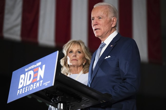Demokraternas presidentkandidat Joe Biden har sagt att han ska välja en kvinnlig vicepresidentkandidat. Många anser att hon också borde tillhöra en minoritet.