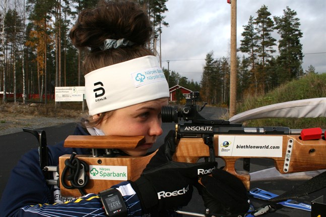 Heidi Kuuttinen lyckades med skyttet vid starten av junior-EM i Österrike.