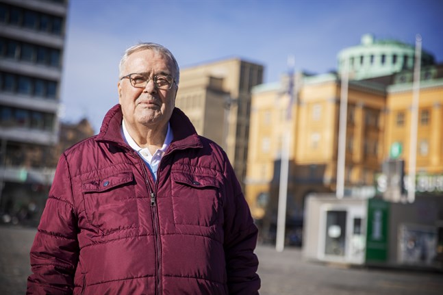 Ole Norrback stiger av som ordförande för Svenska pensionärsförbundet. Han har lett det sedan 2009.