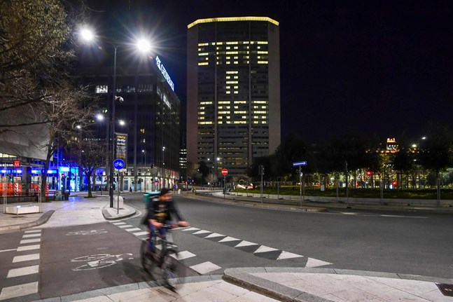 Tomma gator i centrala Milano. Bild tagen den 19 mars 2020.