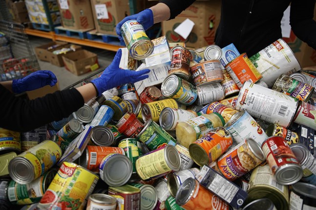 I Storbritannien finns organisationer som skänker mat till behövande, så kallade food banks. Arkivbild.