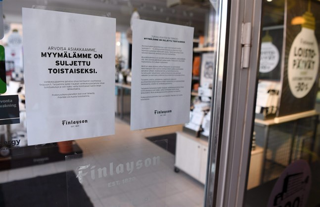 En lång rad affärer och restauranger har tvingats stänga på grund av coronakrisen. Textiljätten Finlayson meddelade på måndagen att bolaget tillfälligt stänger alla sina butiker och permitterar 140 personer på grund av coronaviruset.