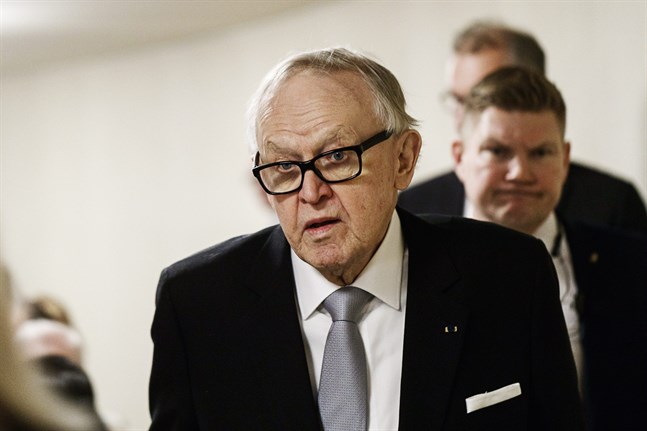 President Martti Ahtisaari är smittad av coronaviruset.