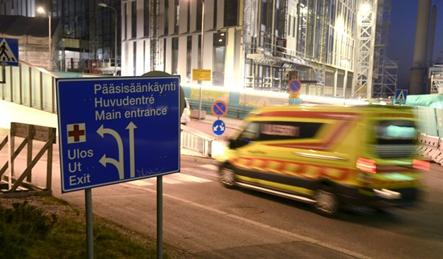 En 20-årig kvinna intensivvårdas vid Mellersta Finlands Centralsjukhus i Jyväskylä på grund av coronaviruset, skriver Yle. Arkivbild.