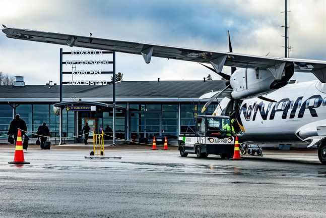 Arkivbild: Finnairs plan har landat på Karleby-Jakobstad flygplats.