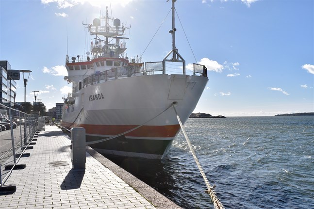 Havsforskningsfartyget Aranda har genomgått en gedigen modernisering som kostade 15 miljoner euro. På grund av statliga nedskärningar måste fartyget allt oftare hyras ut till utländska samarbetspartner.
