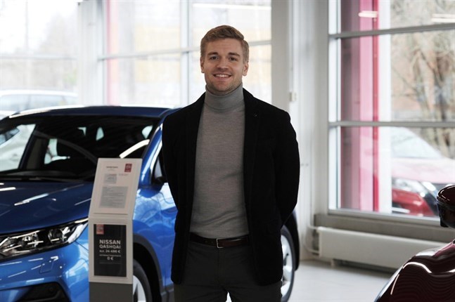 Jere Lähdemäki är försäljningsdirektör på Lähdemäki i Vasa och han tror stenhårt på framtiden.