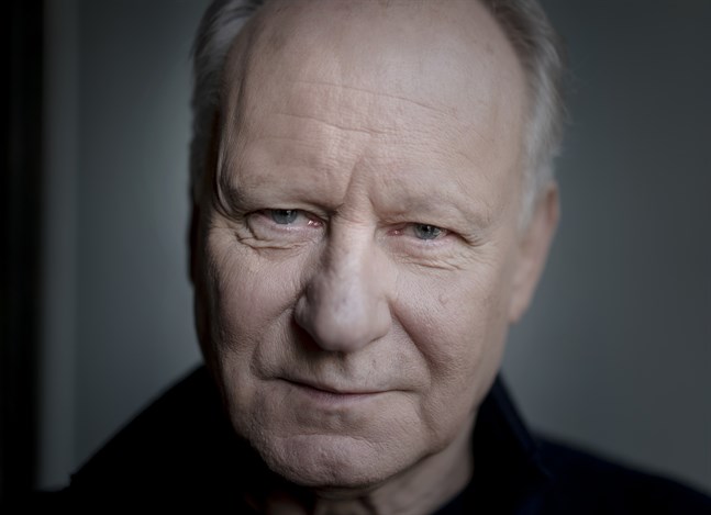 Stellan Skarsgård.