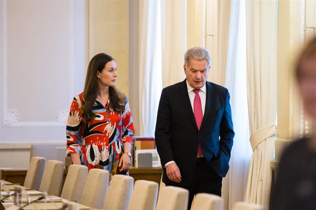 Statsminister Sanna Marin och president Sauli Niinistö.