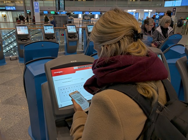Enligt konsumentombudsmannen är det klokast att kräva ekonomisk ersättning för avbokat flyg och inte godta Norwegians anbud om flygpoäng.