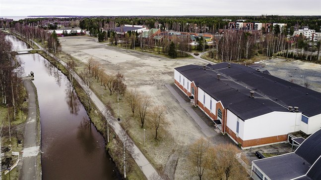 Området för den tänkt hybridarenan och idrottsparken i Karleby.