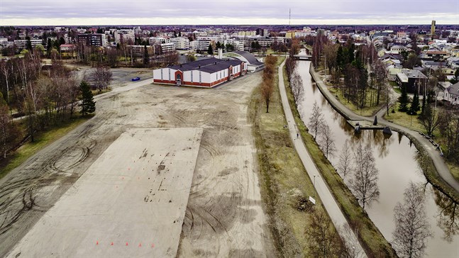 Området för den tänkta hybridarenan och idrottsparken i Karleby.