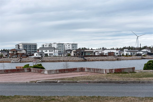 Karleby har minst antal bekräftade koronafall i Finland sett till invånarantal. Bilden från bostadsmässområdet invid Havsparken.