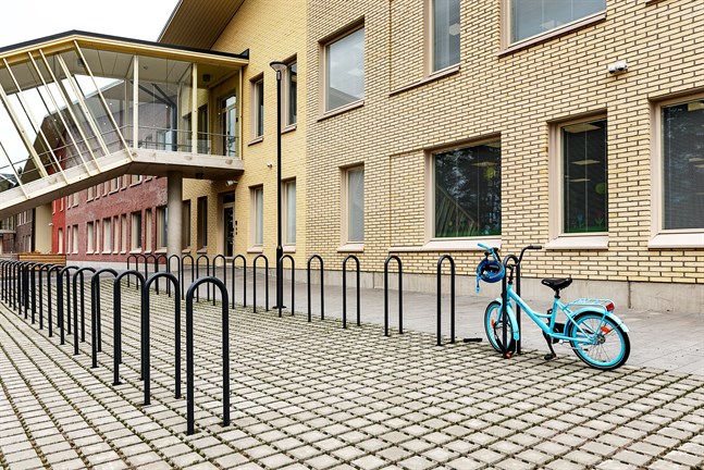 Chydenius skola får två nya ordinarie lärare från den 1 augusti.