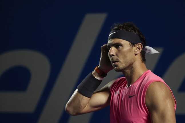 Rafael Nadal, spanjoren som har vunnit tre raka singeltitlar i Franska mästerskapen, kan få försvara sin segerrad inför tomma läktare. Arkivbild.