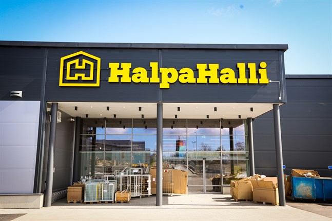 Halpa-Halli förbereder sig nu på att öppna den nya affären i Klemetsö i början på juni.