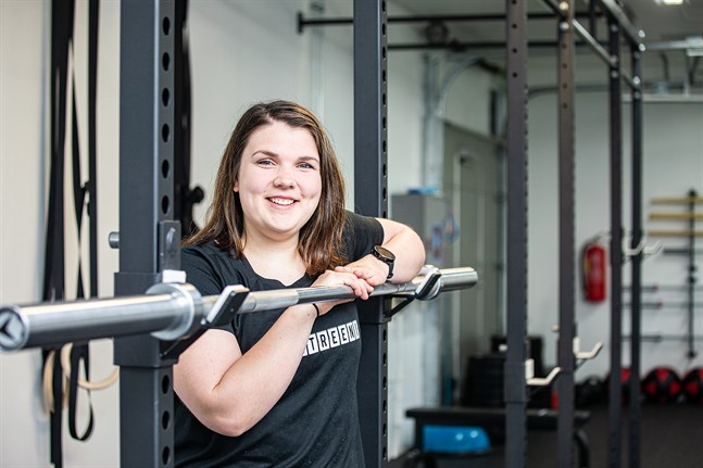 I Fanny Indolas träningsstudio för kvinnor ska tröskeln vara låg. Här ska ingen känna sig dömd för att de inte har de senaste träningskläderna eller att magen korvar sig över byxkanten.