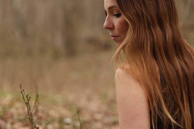 Nina Lassander får ett bidrag från föreningen Konstsamfundet för att spela in ny musik.