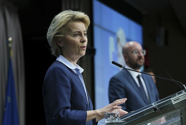 EU-kommissionens ordförande Ursula von der Leyen och permanente rådsordföranden Charles Michel får det tufft att övertyga alla om rätt medicin för coronakrisens ekonomiska effekter. Arkivfoto.