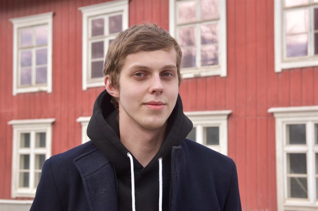 Lapporörelsens frontfigur var Jaakko Kosolas farfars farfar. Kosolas hus mitt i centrum fungerade som högkvarter för Lapporörelsen och ligger kvar som ett minnesmärke för den fascistiska historien.