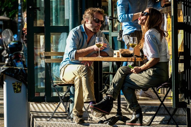 Det hårt drabbade Italien har öppnat upp, och italienarna går tillbaka till ett mer normalt liv.