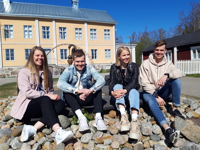 Sandra Snellman, Viktor Mäenpää, Karin Mäenpää och Hannes Mäenpää utgör en stark – och uthållig – bas i nybildade föreningen Björnstark.