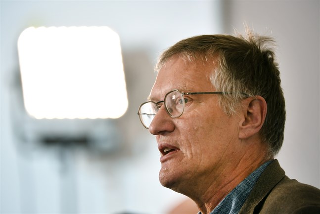 "Det finns fler förklaringar till att man inte ska gräva ned sig i siffran", säger Folkhälsomyndighetens statsepidemiolog Anders Tegnell. Arkivbild.