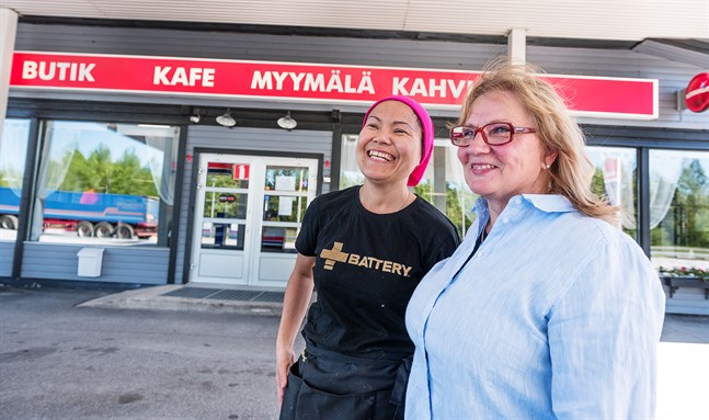 Naphakan Lindén och Lilian Ojalammi driver Unogrillen vid Mysinge tillsammans. De har båda gott om erfarenhet från restaurangbranschen sedan tidigare.