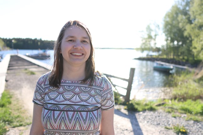 Hanna-Lea Ahlskog hoppas att ett tillfälligt utskott kunde reda ut de oklarheter som finns i bland annat bokslutet.