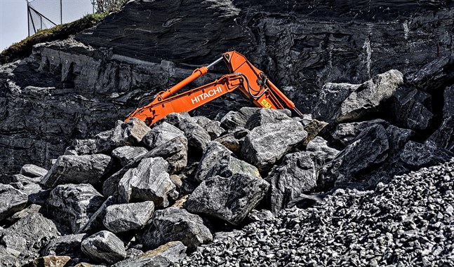 Metso Minerals inleder samarbetsförhandlingar som berör över 200 personer. En minskad efterfrågan på bolagets gruvprodukter uppges vara en av orsakerna till samarbetsförhandlingarna.