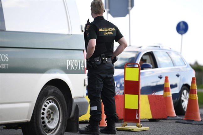 Regeringen väntas fatta beslut om att stegvis öppna Finlands gränser för fritidsresor från vissa Schengenländer.