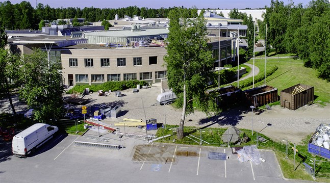 Optima gör ett bättre resultat än budgeterat i år. Renoveringen av kök och bageri blir en halv miljon dyrare än man hade räknat med.