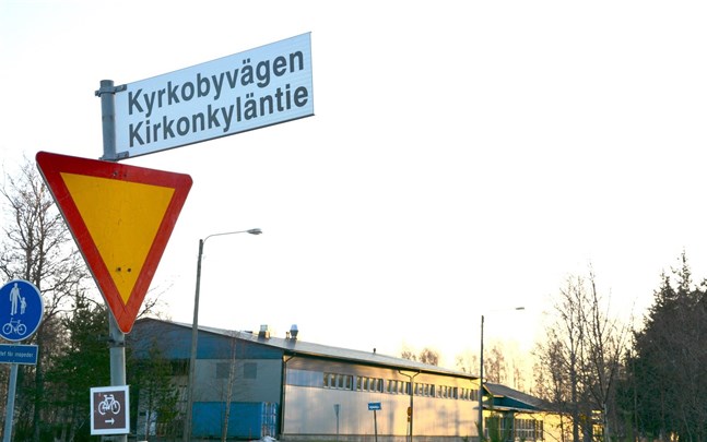 Adressen på brev från Skatteförvaltningen har varit på finska oberoende av mottagarens modersmål. Nu är det felet korrigerat.