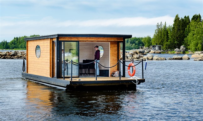 Husbåten M/S Relax byggdes i Larsmo under försommaren.